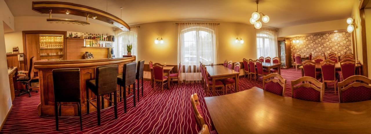 Hotel Brixen Havlickuv Brod Exterior photo