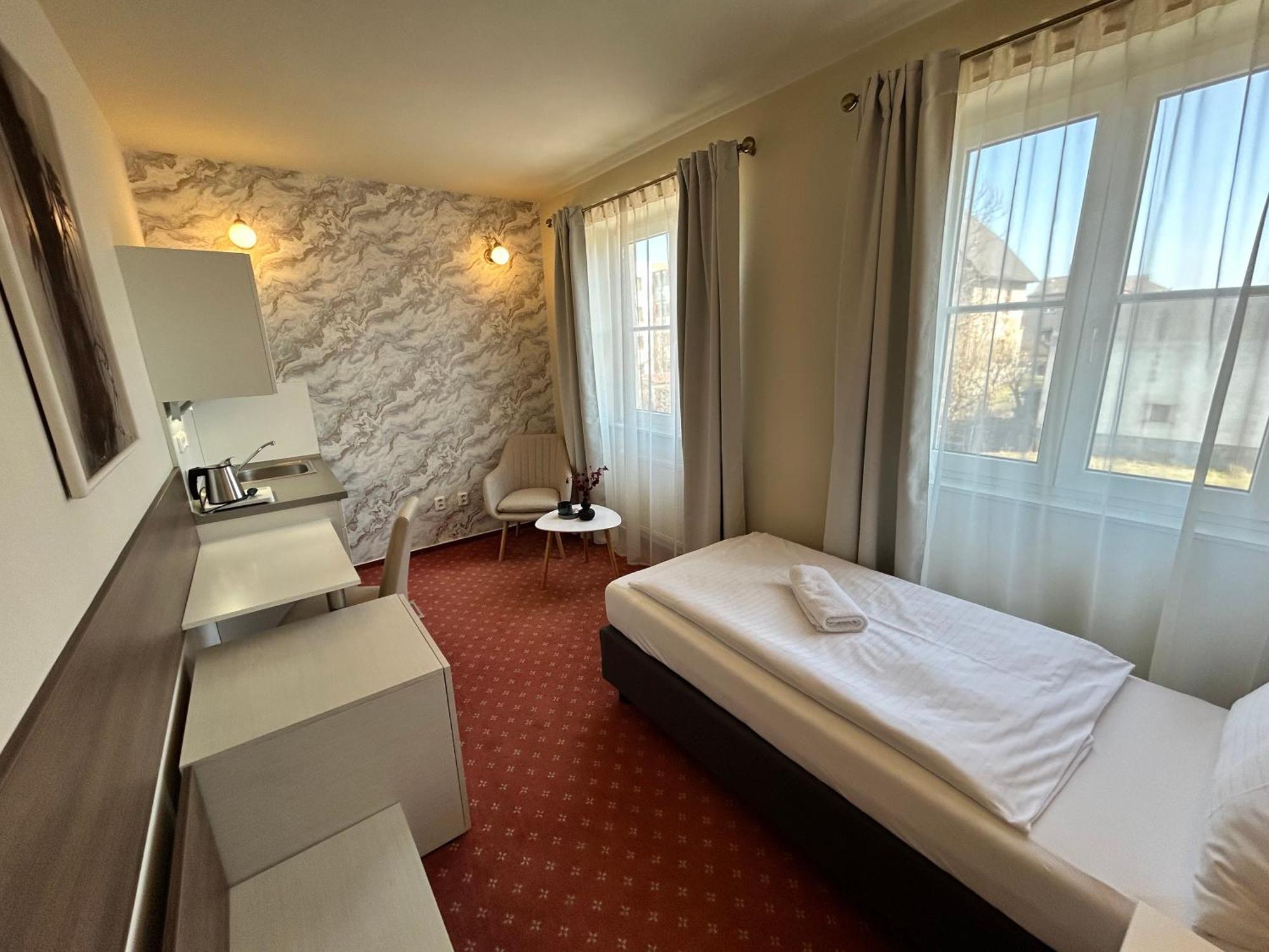Hotel Brixen Havlickuv Brod Exterior photo
